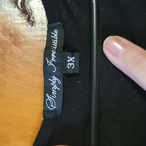 Size 3x blouse - Picture 3 of 5